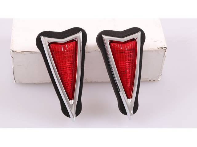Rear Side Marker Light Assembly, includes lenses, bezels, gaskets and speed nuts, US-made OE Correct Repro