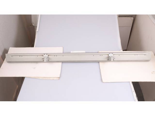 Fleetside Rear Cross Sill for (58-59)